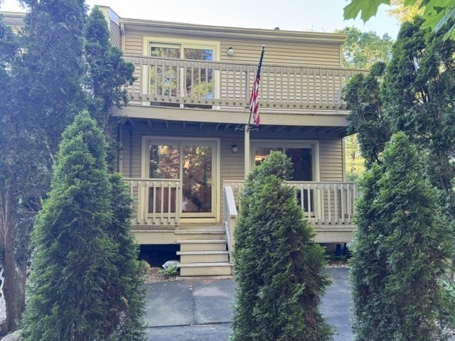 32 Samuel Dr 32