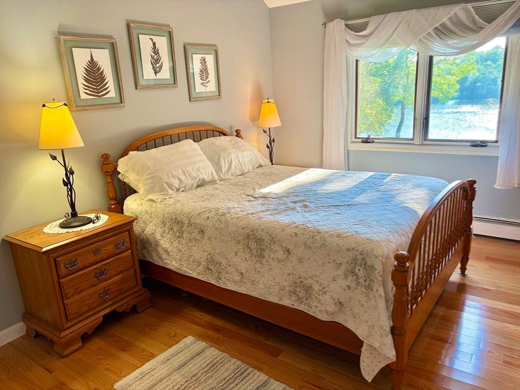 11 Cove Dr, Sturbridge, MA Photo #17