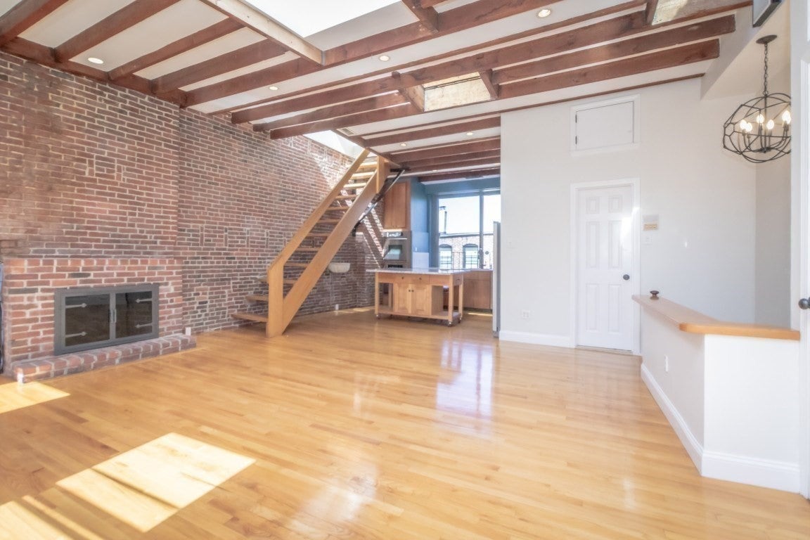 Photo of 87 Revere St, Boston, MA