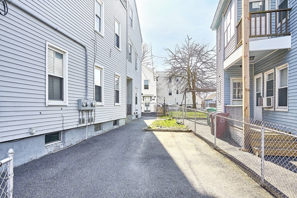 854 Central Street