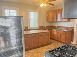 34 Fisher Ave 1