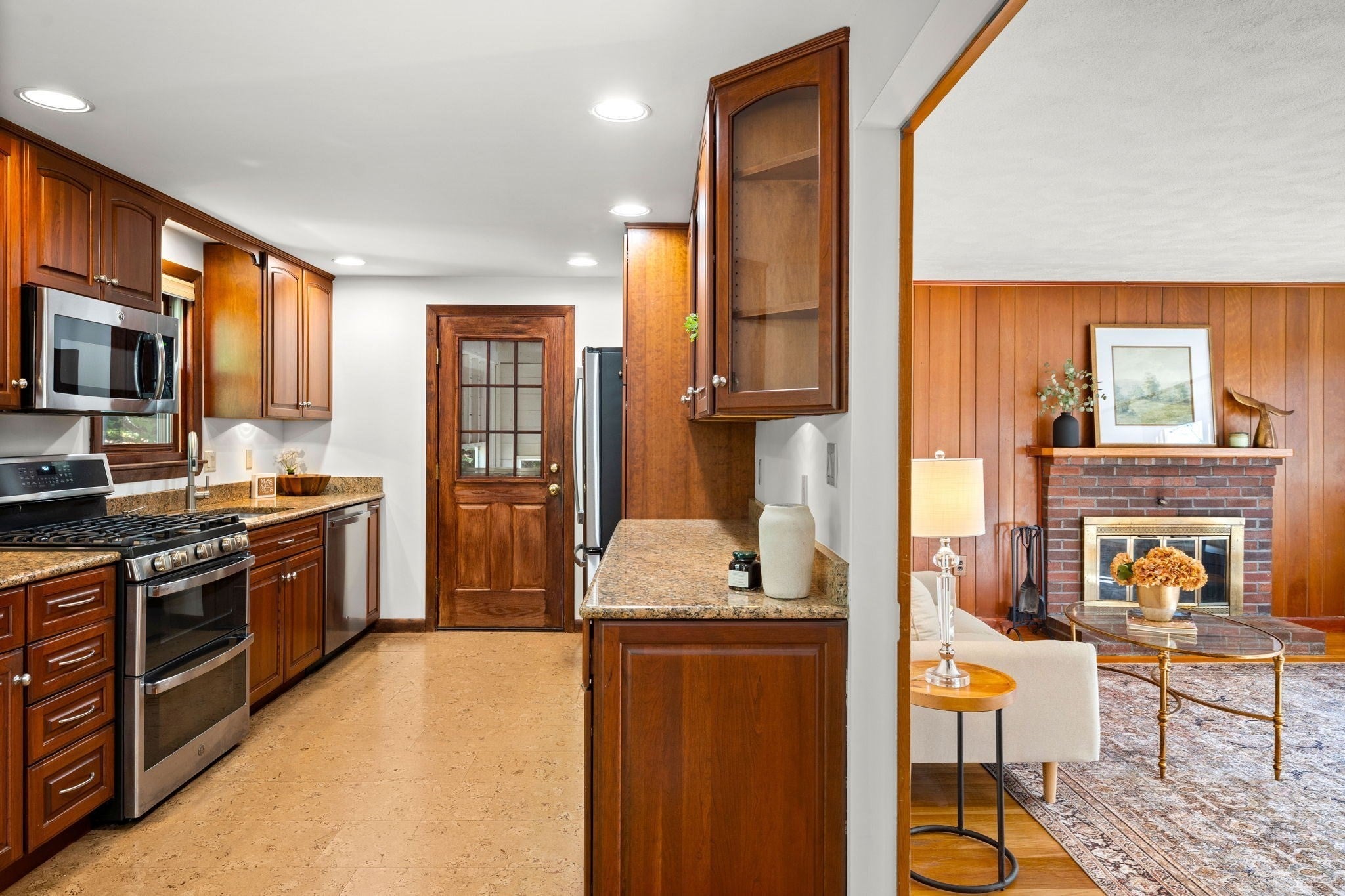 56 Skilton Ln, Burlington, MA, 56 Skilton Ln, Burlington, MA Photo #8