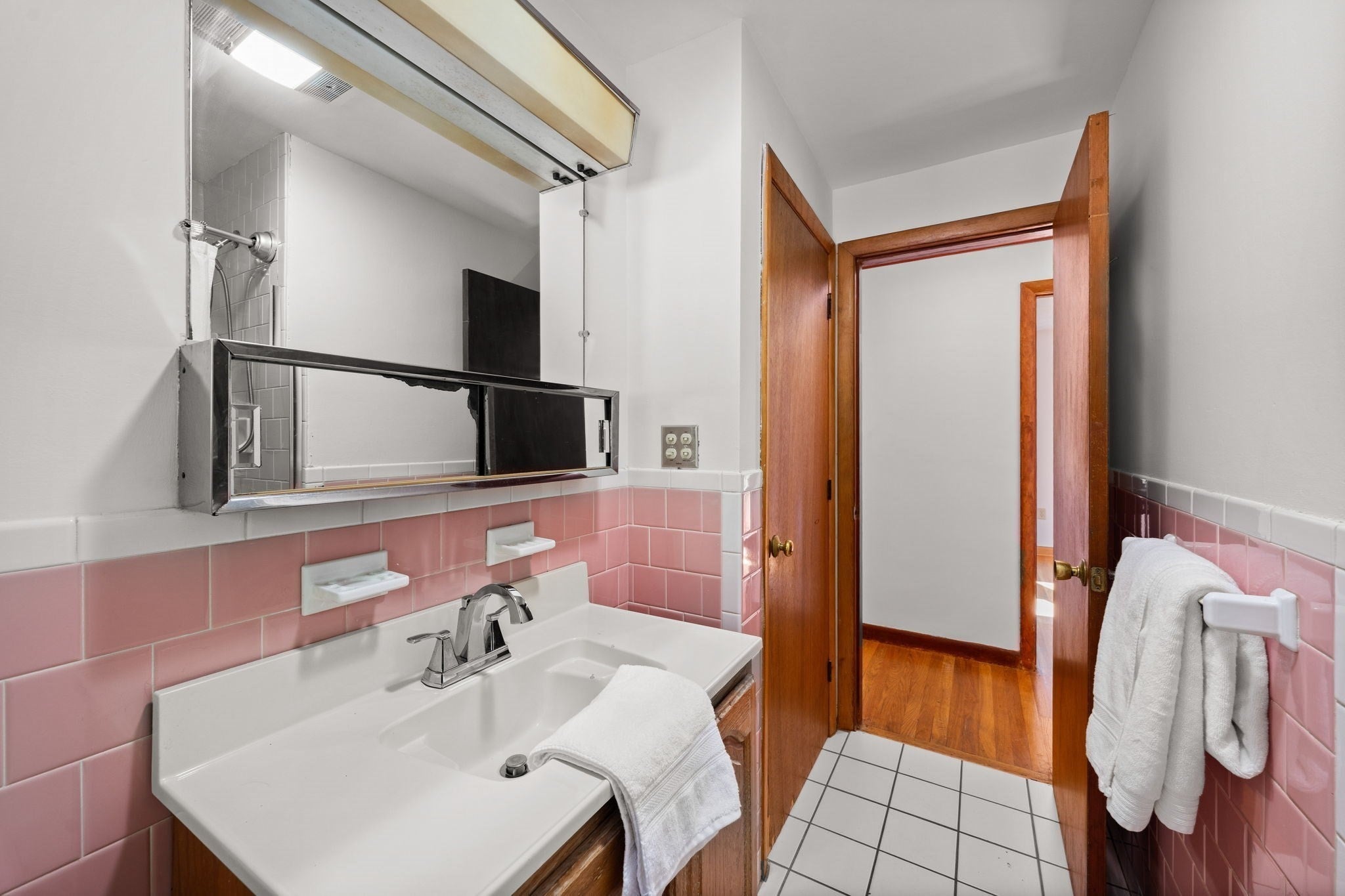 56 Skilton Ln, Burlington, MA, 56 Skilton Ln, Burlington, MA Photo #25