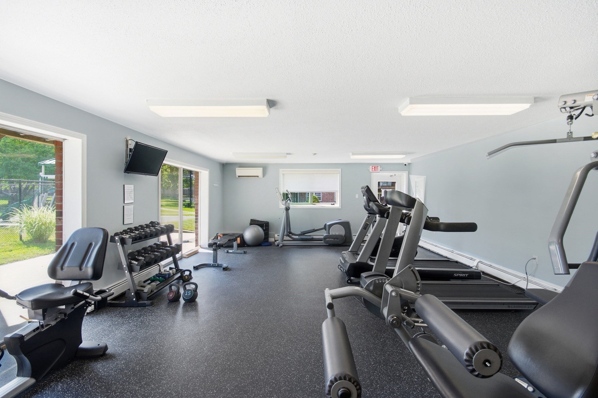 30 Fernview Ave #6, North Andover, MA Photo #29