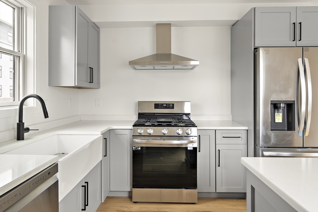 25 Hillsboro St. 1