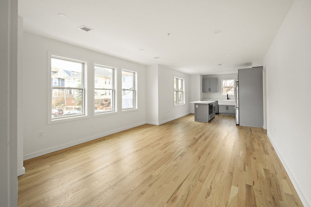 25 Hillsboro St. 1