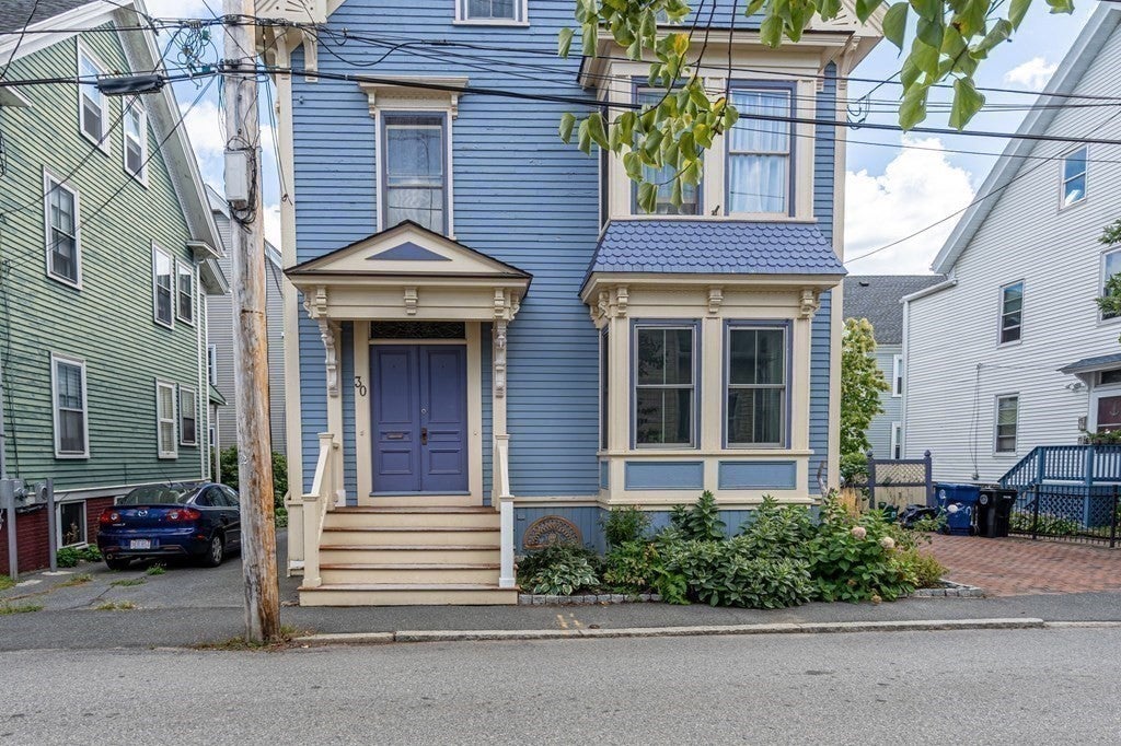 30 Boardman St #2, Salem, MA, 30 Boardman St #2, Salem, MA Photo #2