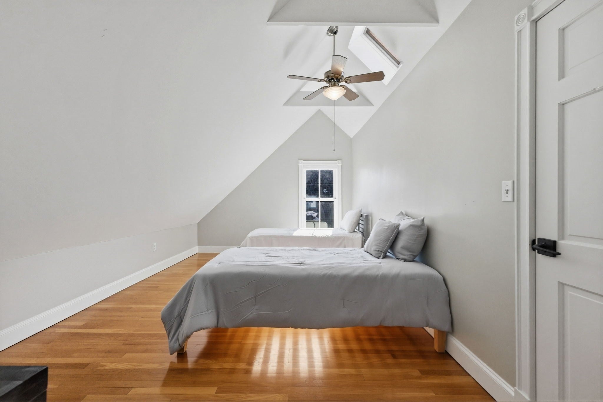 30 Boardman St #2, Salem, MA, 30 Boardman St #2, Salem, MA Photo #23