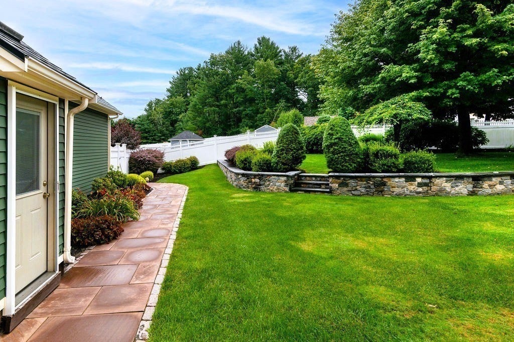 46 Hunt Dr, Stoughton, MA, 46 Hunt Dr, Stoughton, MA Photo #8