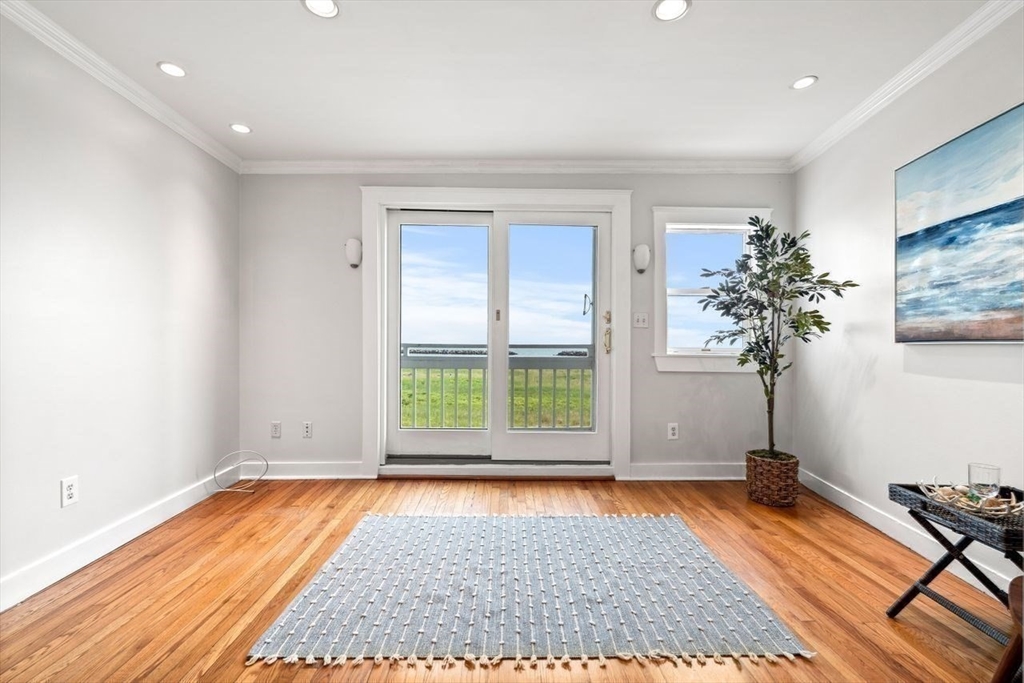92 Winthrop Shore Dr 2