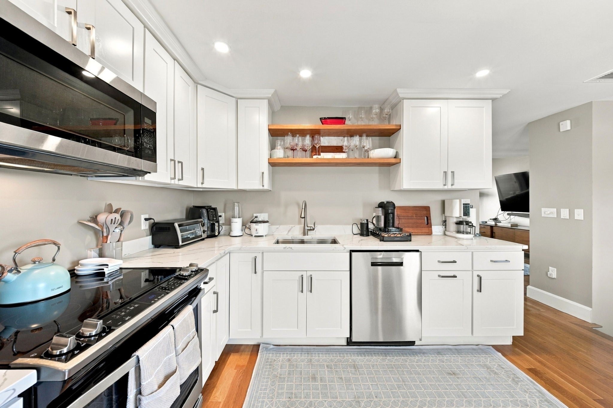 23 Harbourside Rd #23, Quincy, MA Photo #17