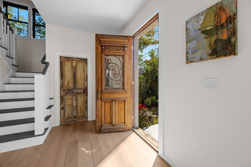 624 Commercial Street