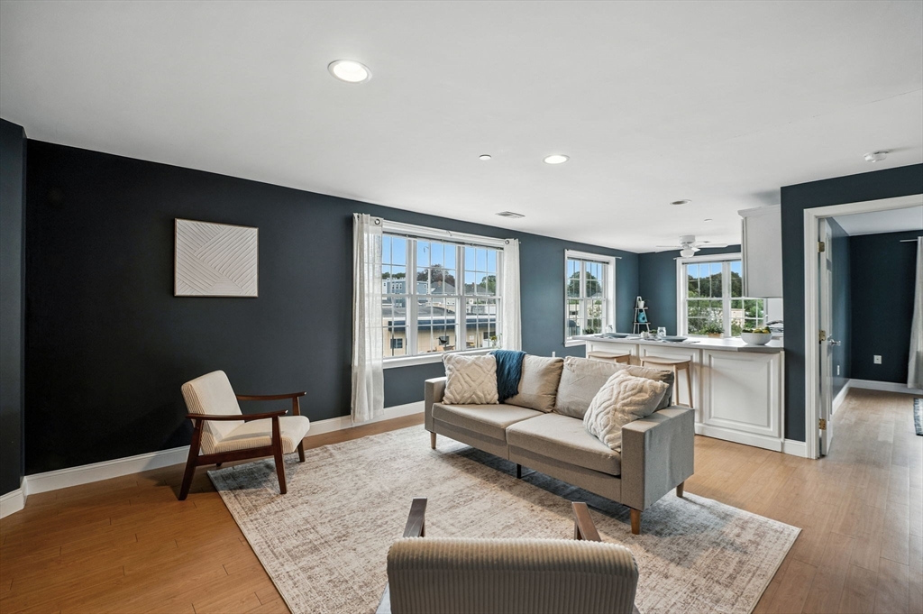 103 Elliott St 9