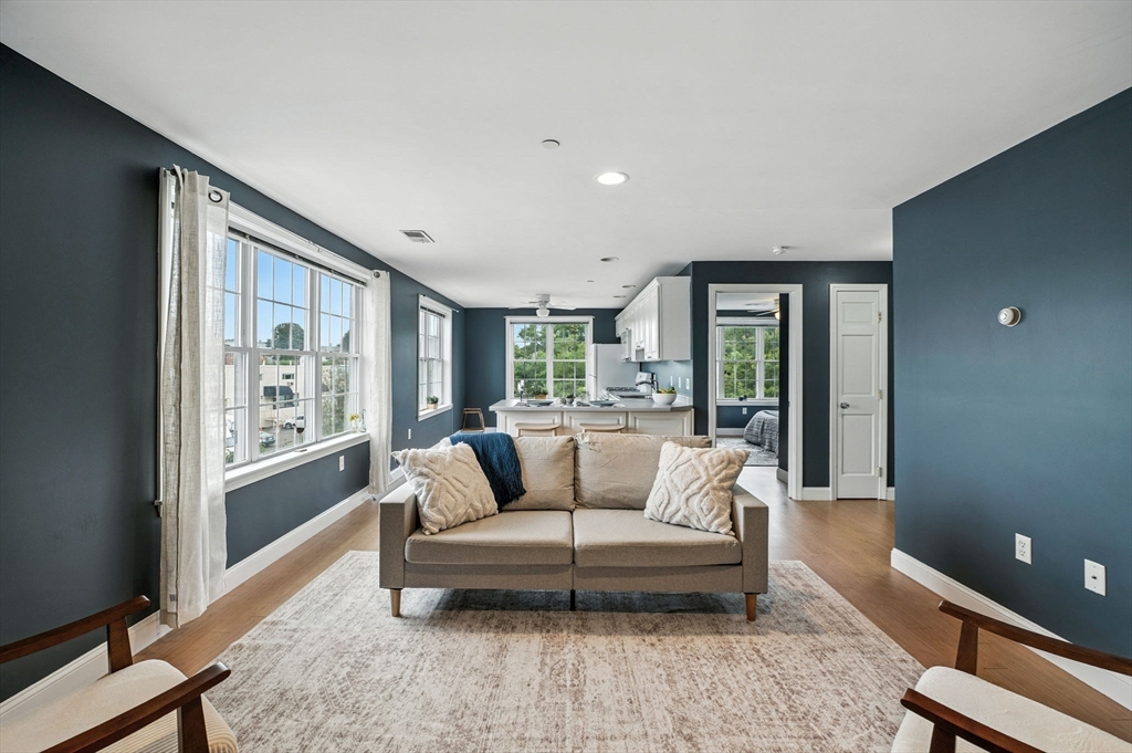 103 Elliott St 9