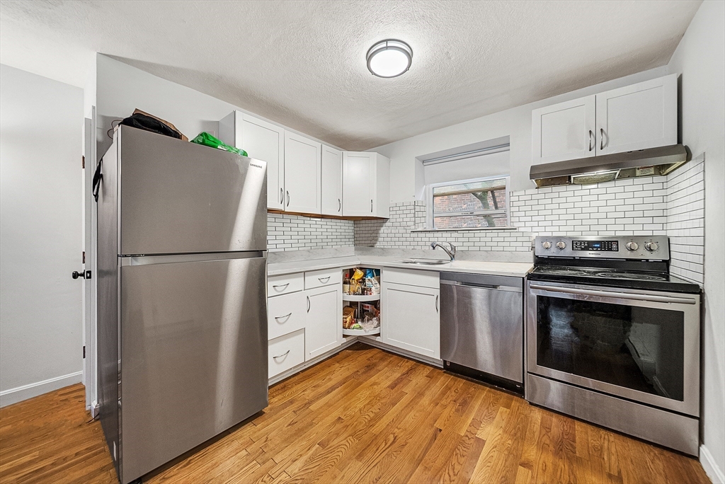 104 Trowbridge St 4