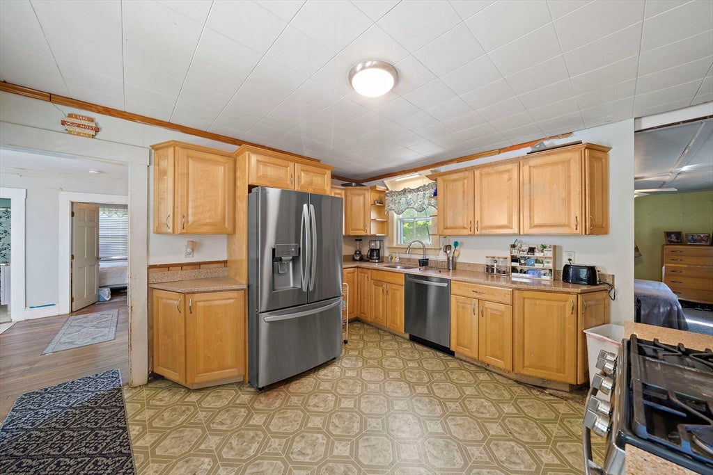 153 Randolph Street, Abington, MA Photo #26