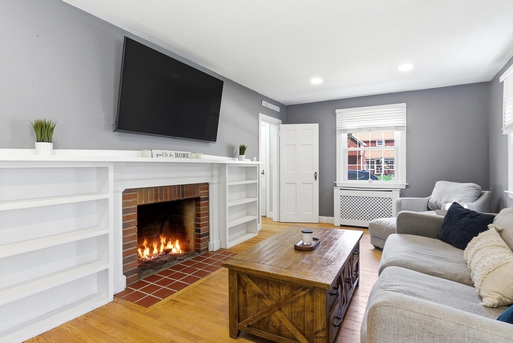 23 Kenilworth Rd
