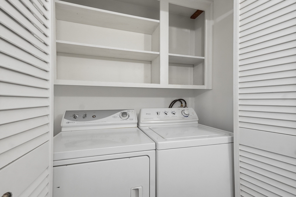 334 Rogers St, Lowell, MA, 334 Rogers St, Lowell, MA Photo #22