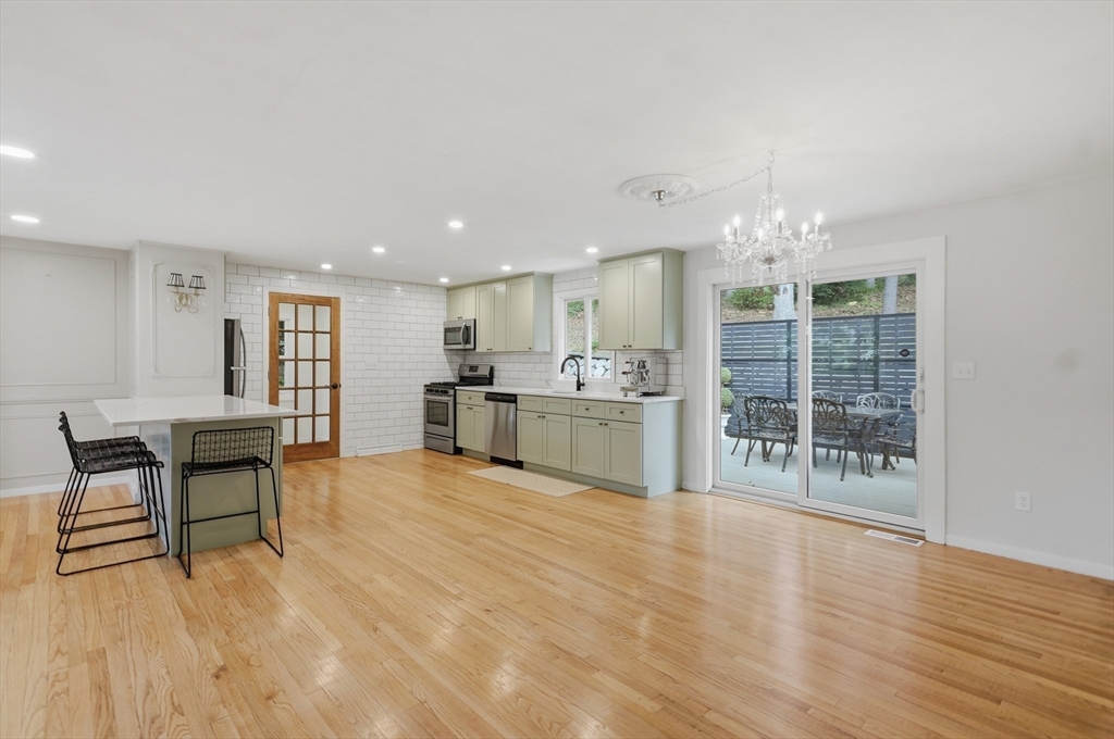 334 Rogers St, Lowell, MA, 334 Rogers St, Lowell, MA Photo #8