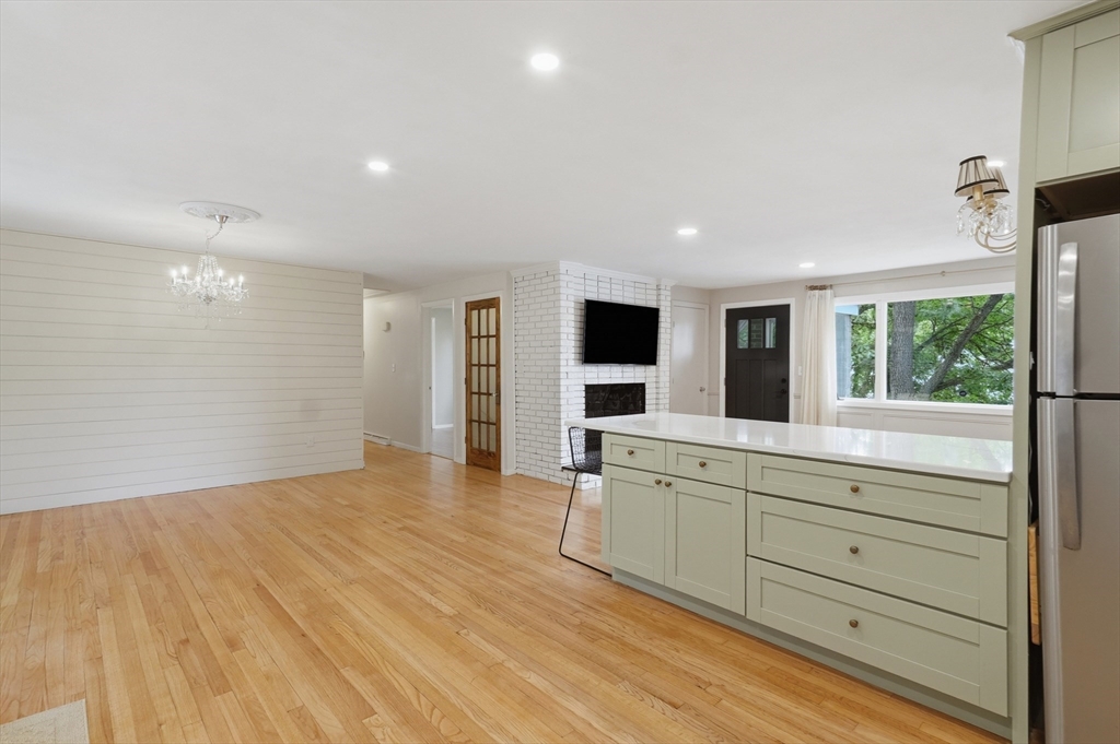 334 Rogers St, Lowell, MA, 334 Rogers St, Lowell, MA Photo #6