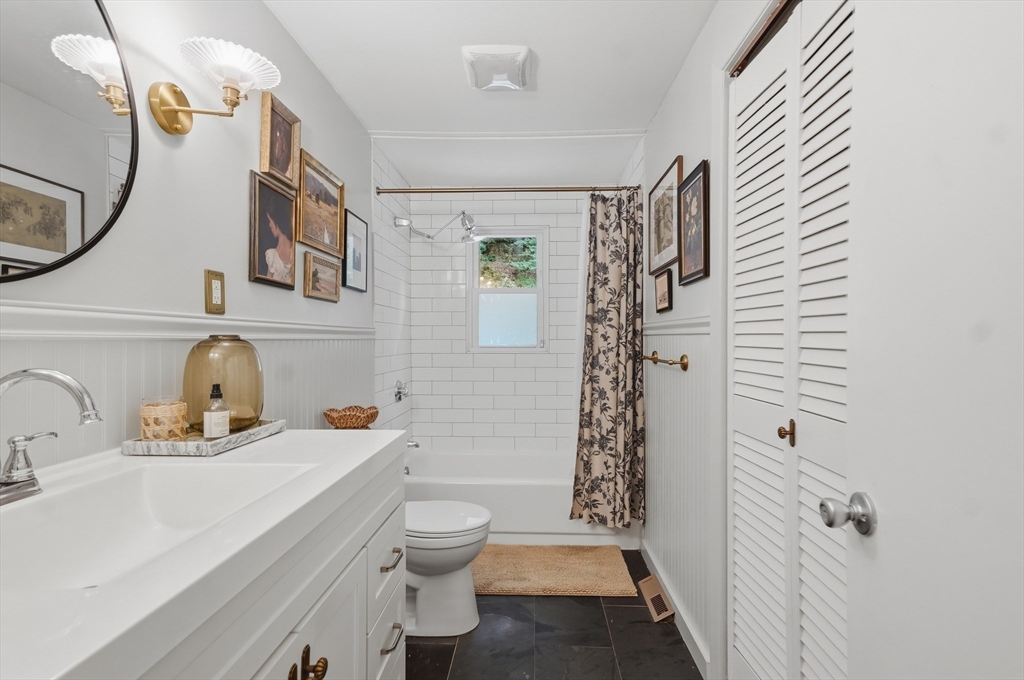 334 Rogers St, Lowell, MA, 334 Rogers St, Lowell, MA Photo #21