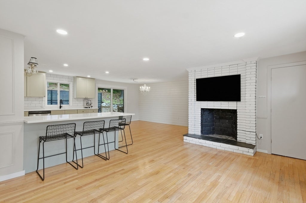 334 Rogers St, Lowell, MA, 334 Rogers St, Lowell, MA Photo #14