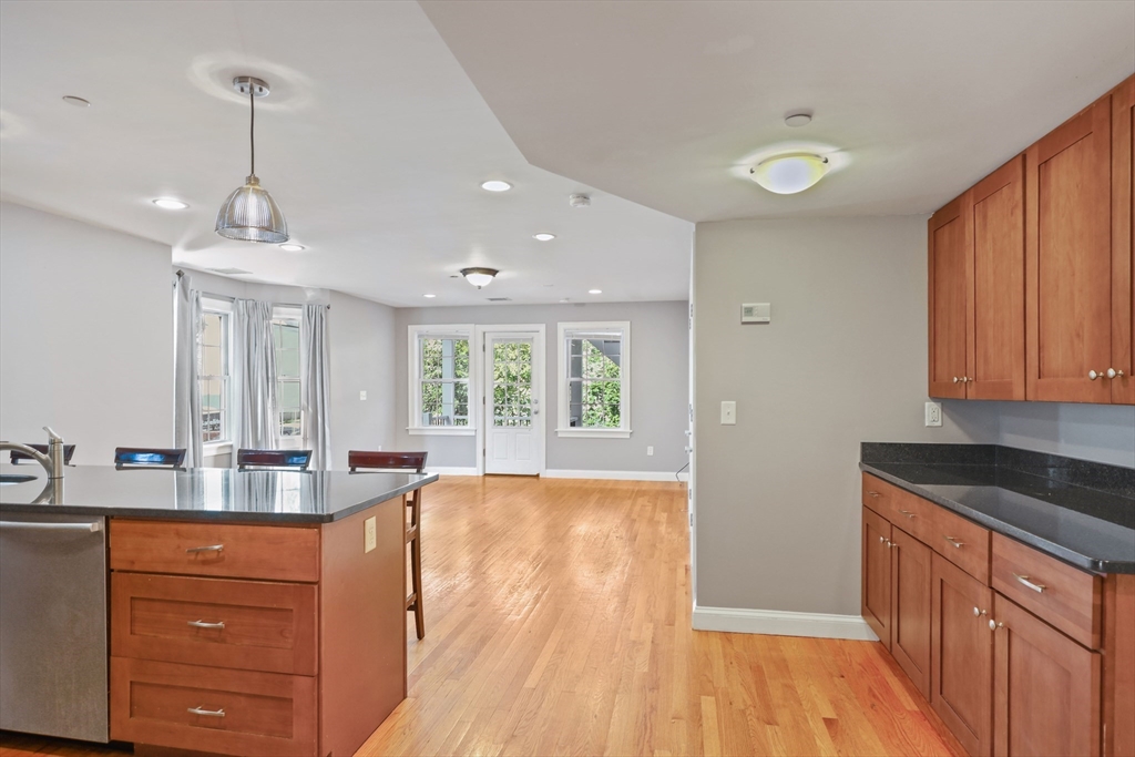 90 Litchfield A