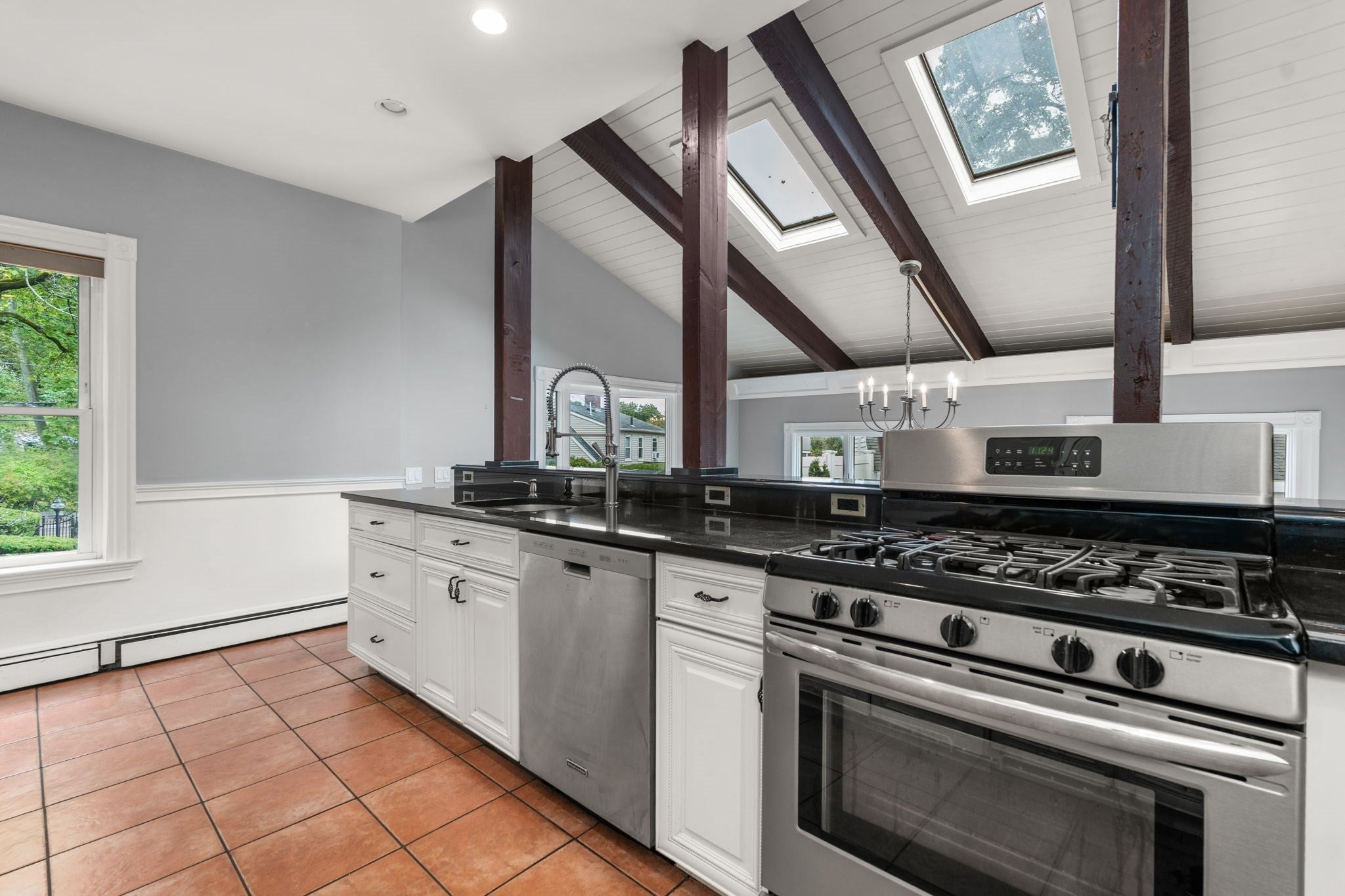 82 Grove St, Quincy, MA, 82 Grove St, Quincy, MA Photo #13