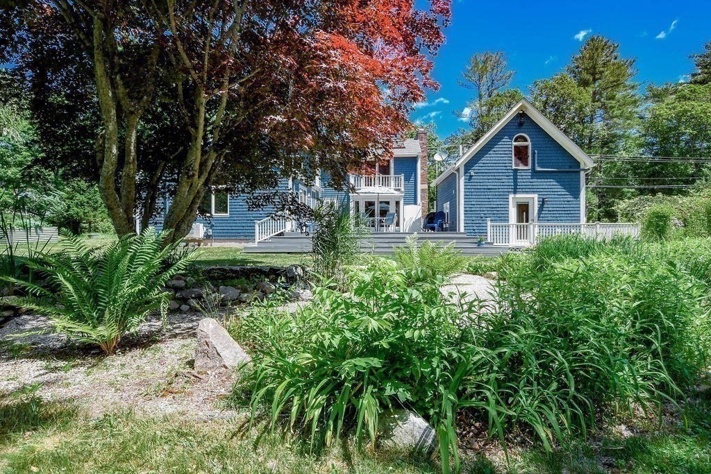 670 Front Street