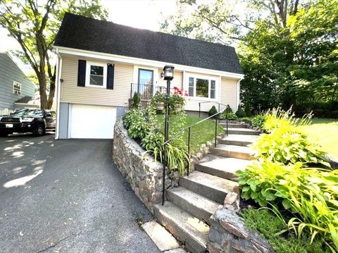 57 Norval Ave Stoneham MA 02180