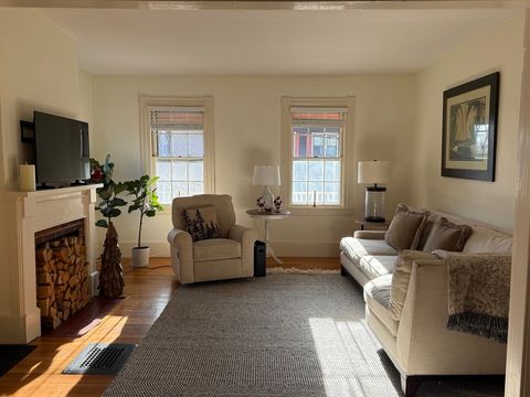 Photo of 15 Clarmont Terrace #15, Swampscott, MA 01907 (MLS # 73462687)