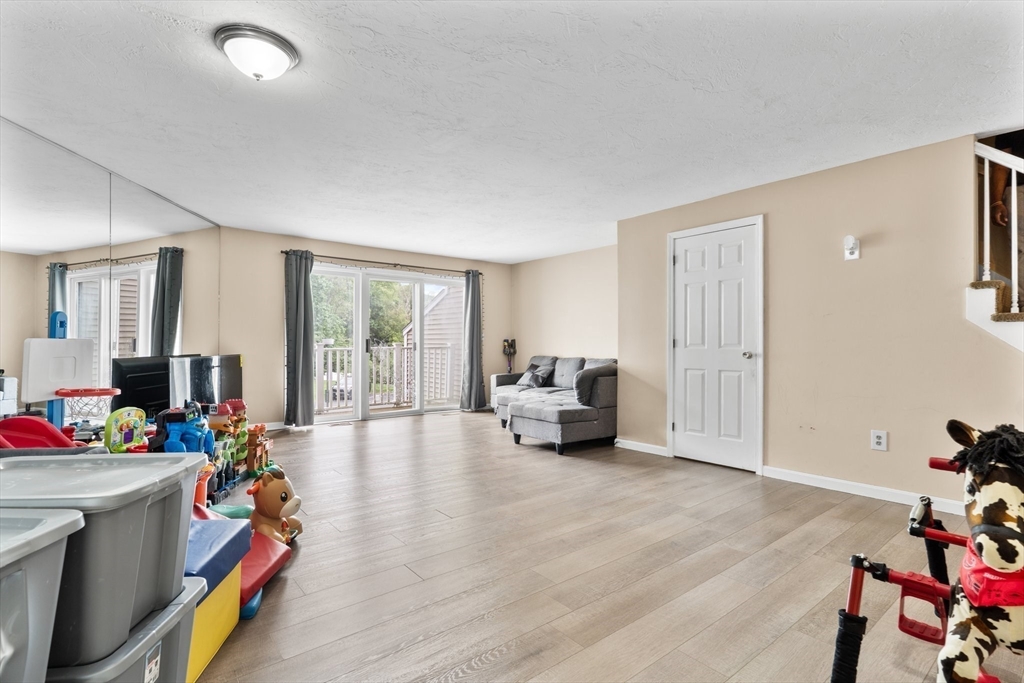 7 Hovey Pond Drive 7