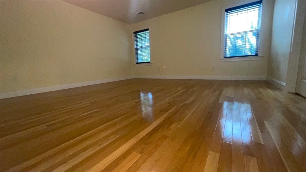 16 Tuckerdale Way #16, Millis, MA Photo #18