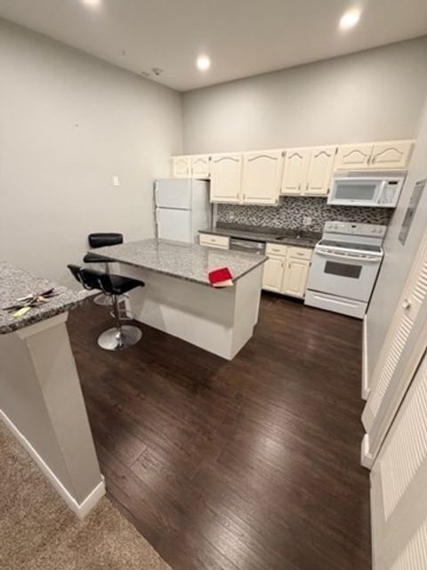 74 Beach St 2-11 Woburn MA 01801