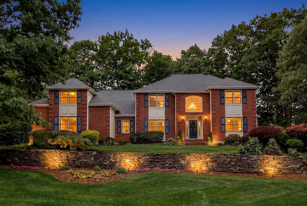 4 Wagon Wheel Rd