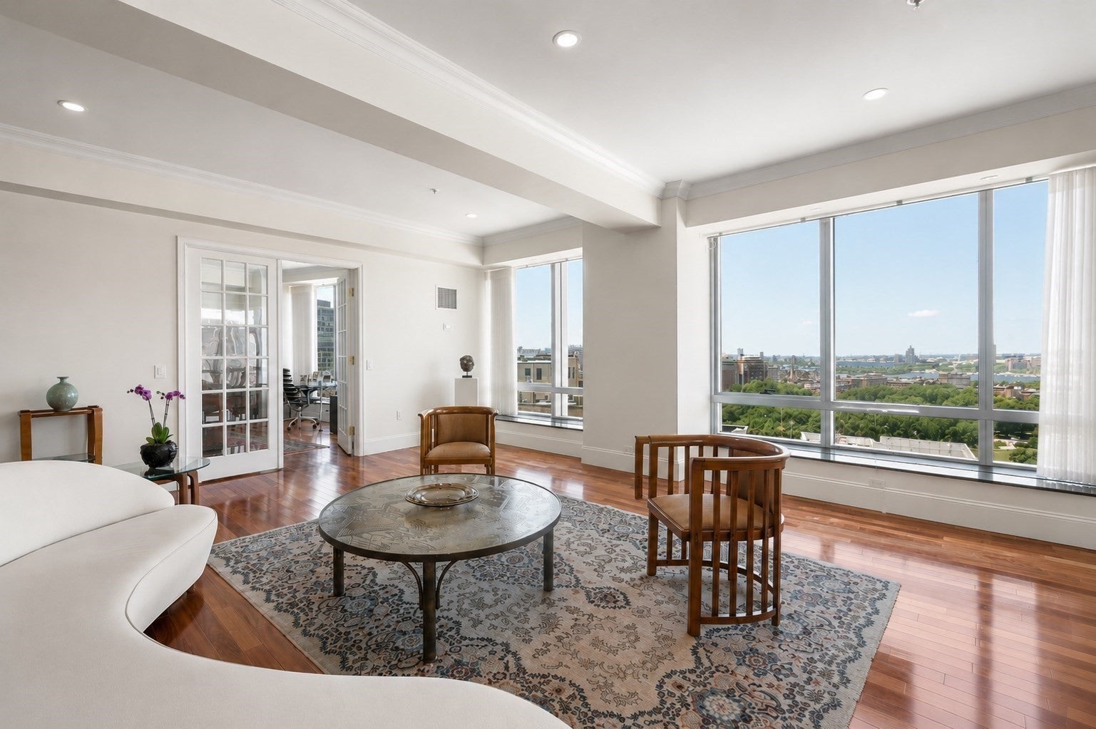 2 Avery Street 21E