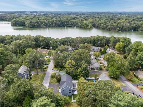 15 Parkridge  Rd Wayland MA 01778