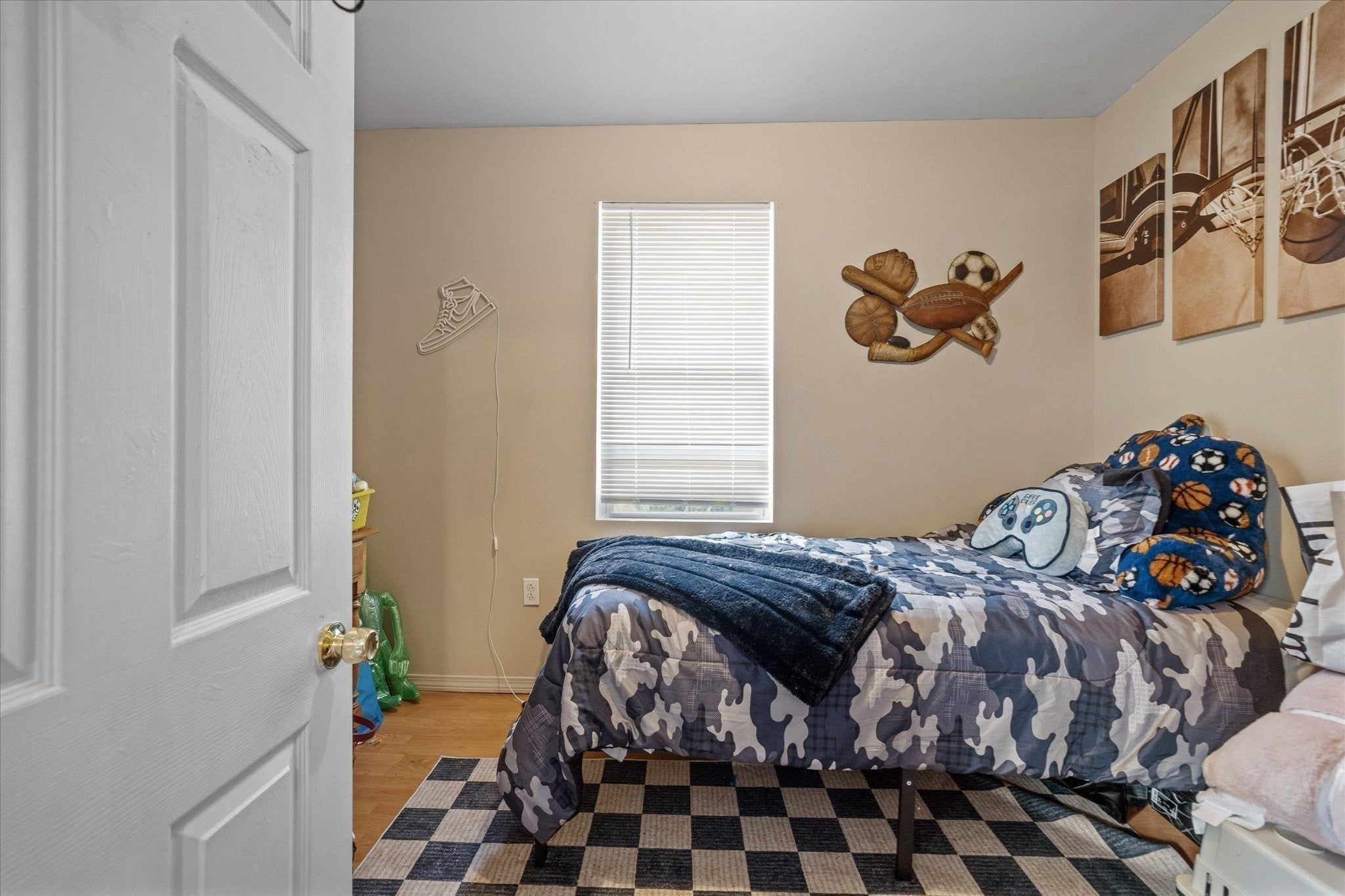 13 Lincoln St, Spencer, MA, 13 Lincoln St, Spencer, MA Photo #10