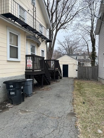 10 Edgewood Circle