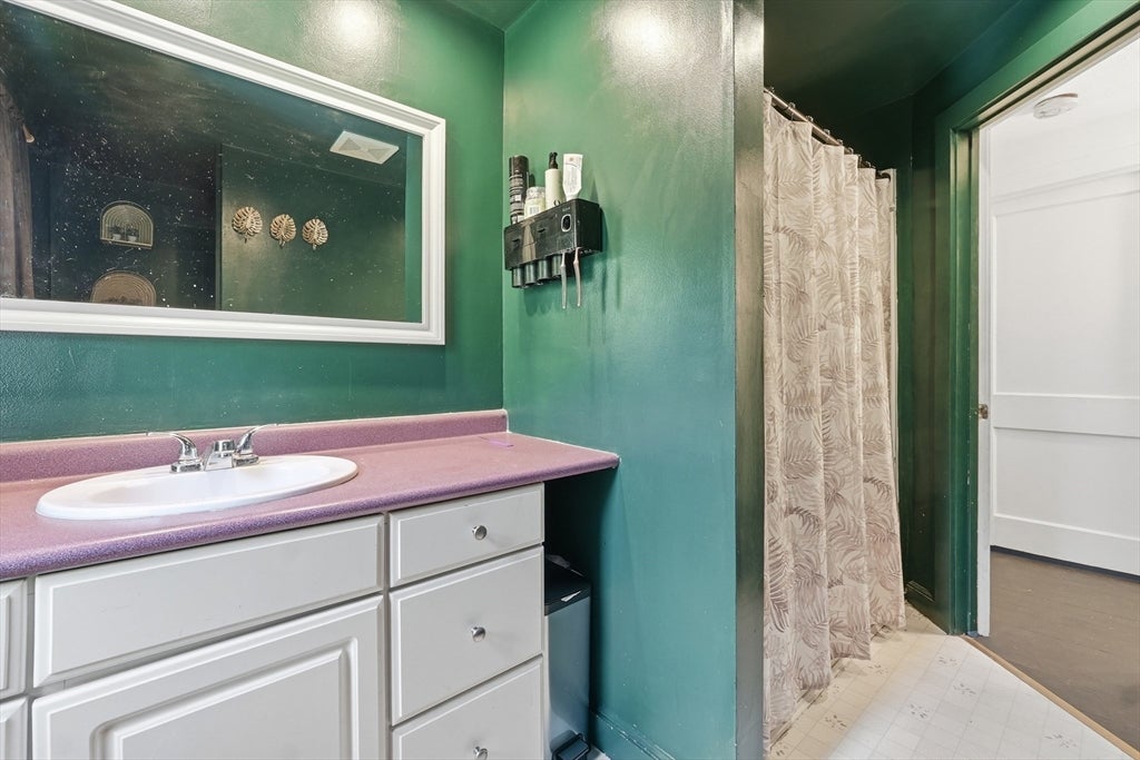 18 Fiske Hill Rd, Sturbridge, MA Photo #20