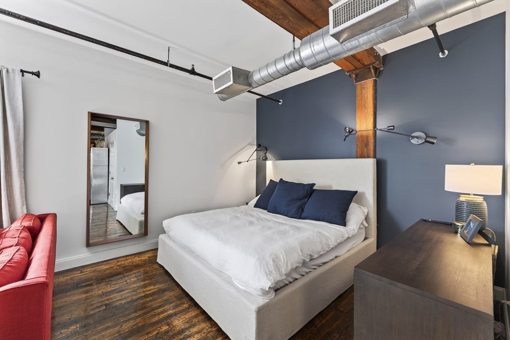881 E 1st St #203, Boston, MA Photo #15