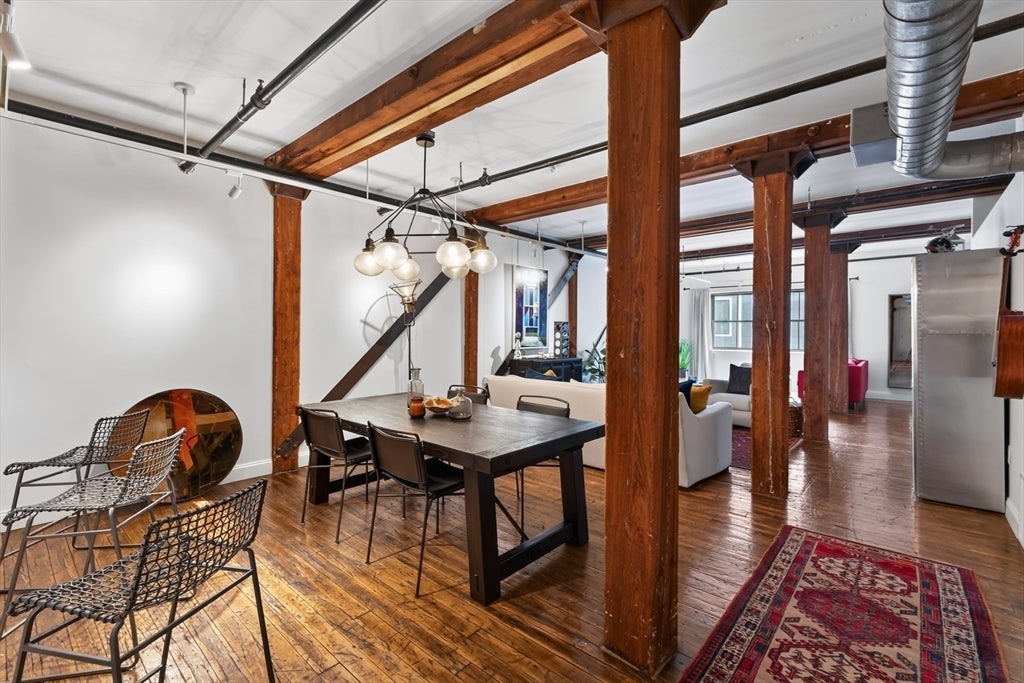 881 E 1st St #203, Boston, MA Photo #4