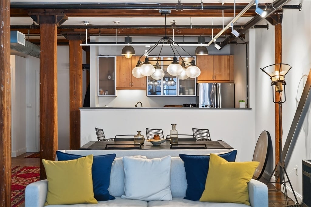 881 E 1st St #203, Boston, MA Photo #7