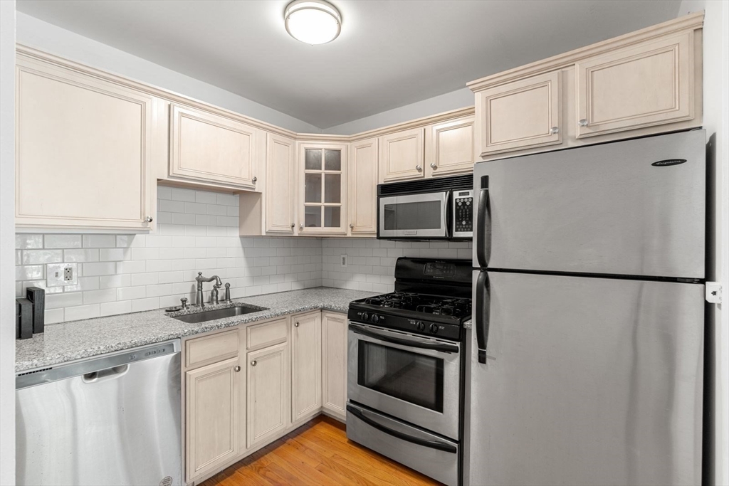 195 Independence Ave 137