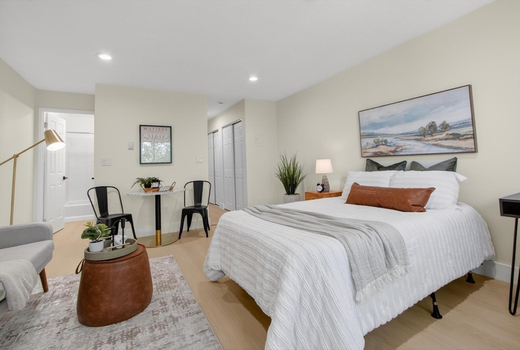 27 Gordon St 305