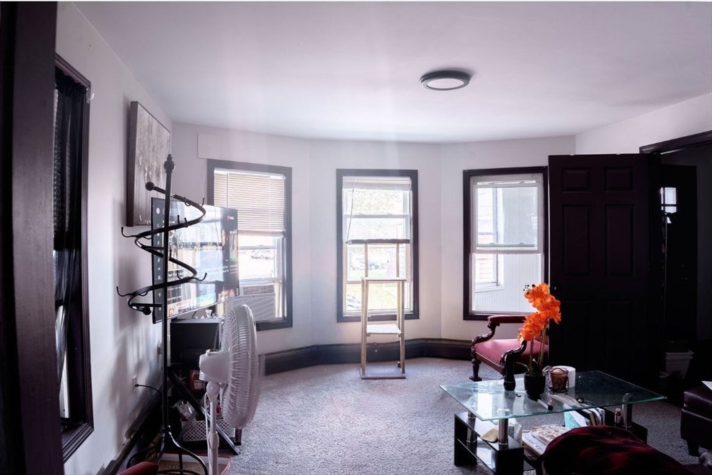 18 Knowlton St, Gardner, MA, 18 Knowlton St, Gardner, MA Photo #8
