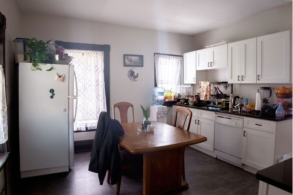 18 Knowlton St, Gardner, MA, 18 Knowlton St, Gardner, MA Photo #3