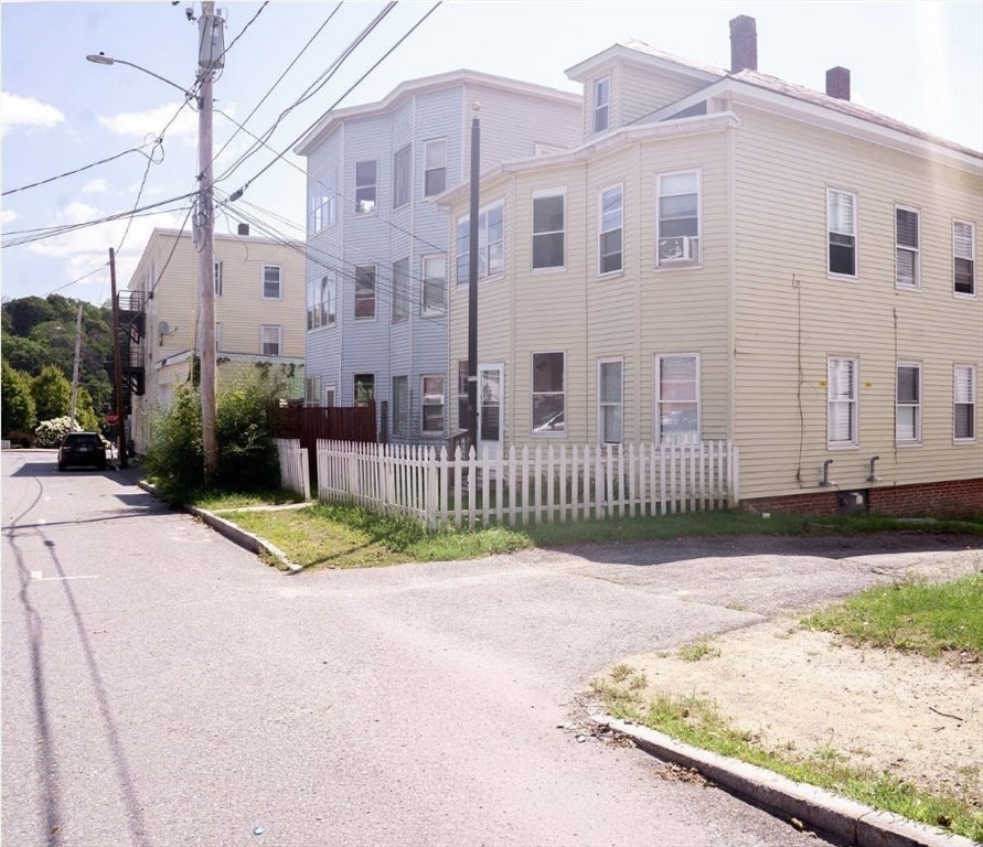 18 Knowlton St, Gardner, MA, 18 Knowlton St, Gardner, MA Photo #16