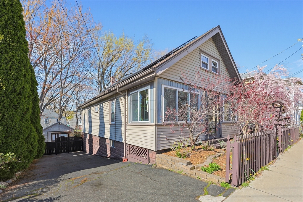 73 Taylor St