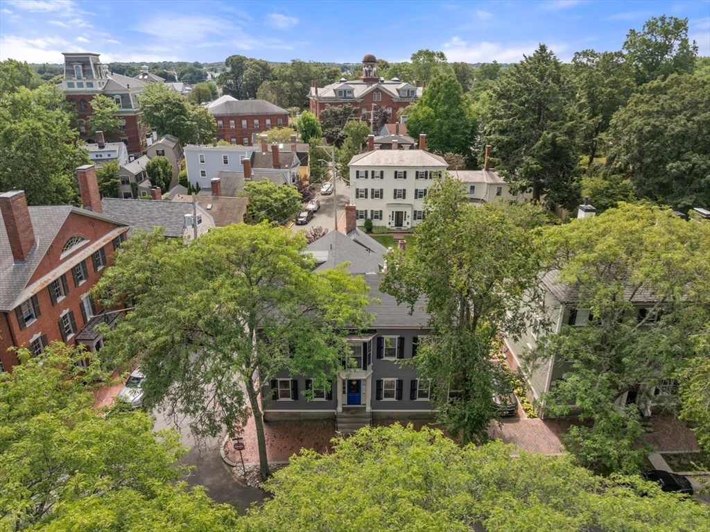 13 Chestnut St